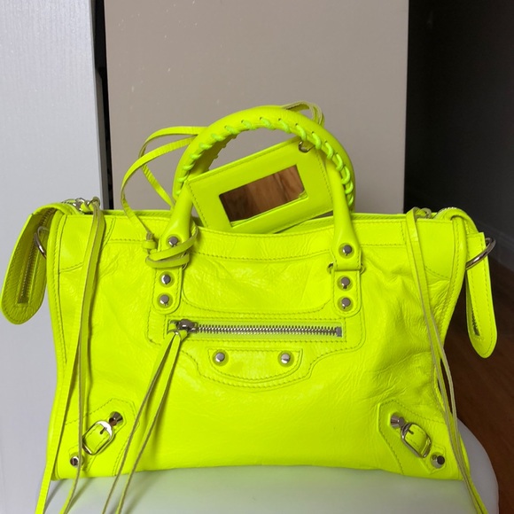 Balenciaga Handbags - Balenciaga classic city s handbag in Jaune fluo